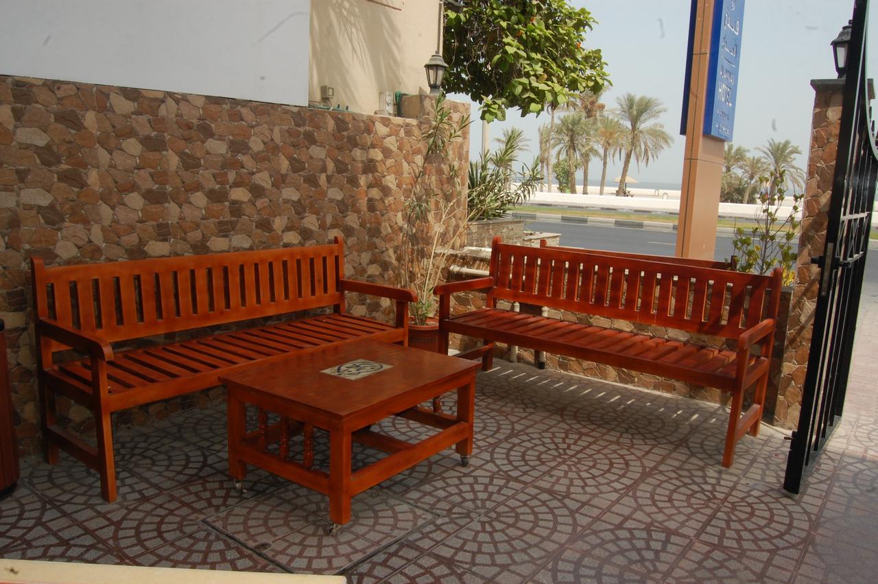 Al Amwaj Hotel Sharjah Exterior photo